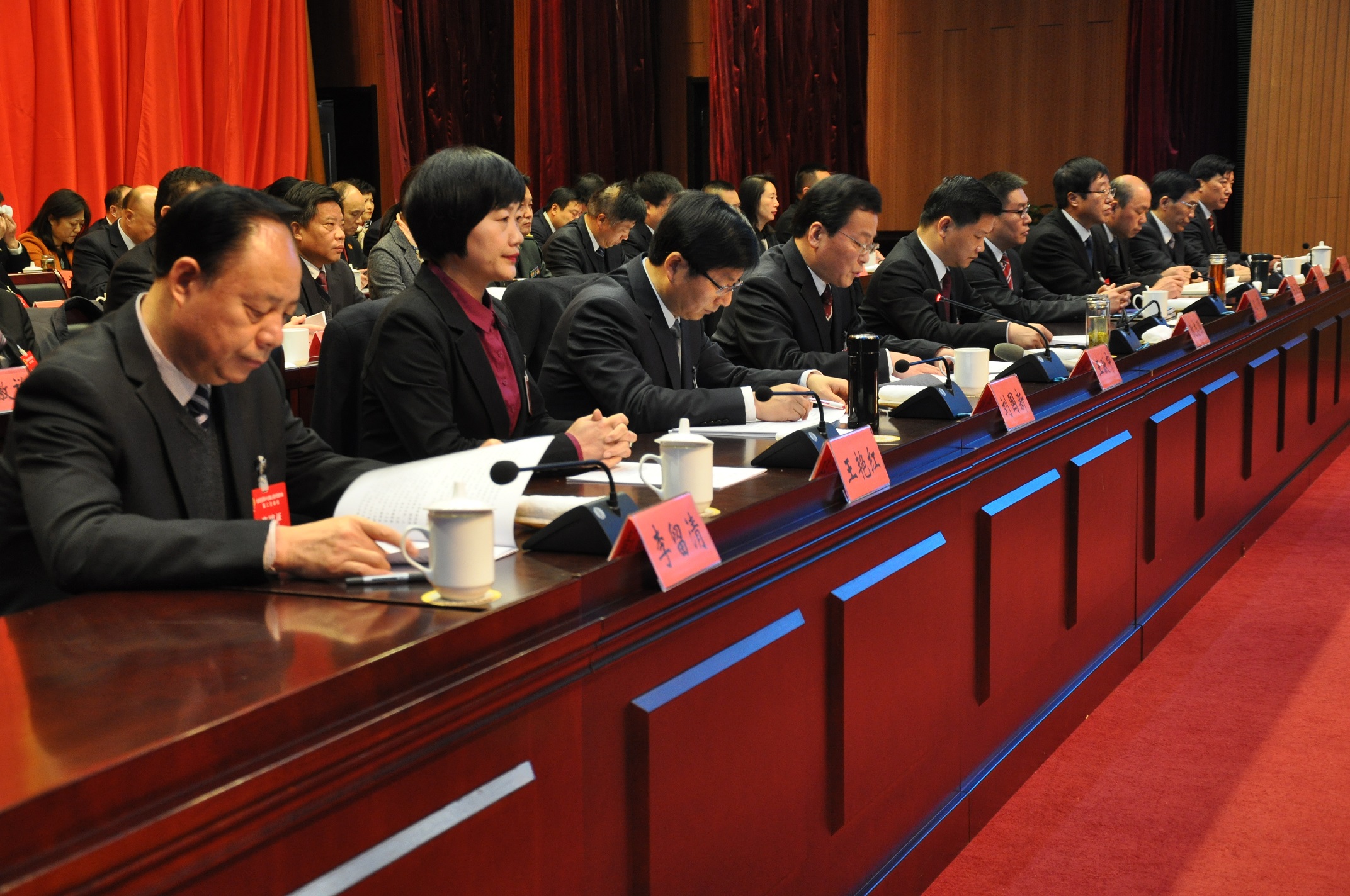 金坛区第十七届人民代表大会第二次会议隆重开幕